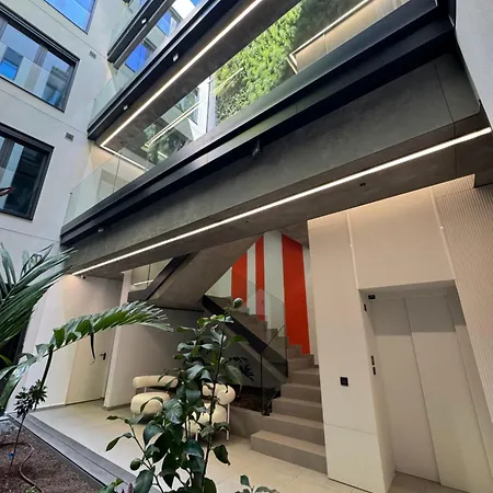 Oasis Pavia 15 דירה *