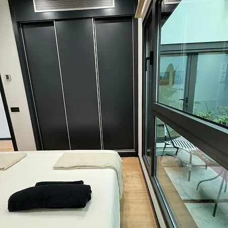 Oasis Pavia 15 דירה